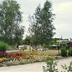 אתר קמפינג Zecamping 3 Etoiles Animaux Acceptes Tennis Piscine Verteillac