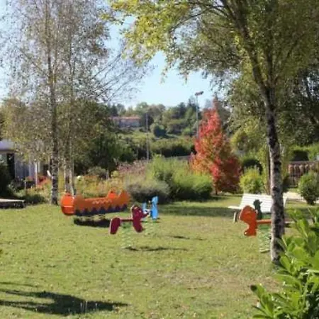 3 Etoiles - Piscine - Eeefaf