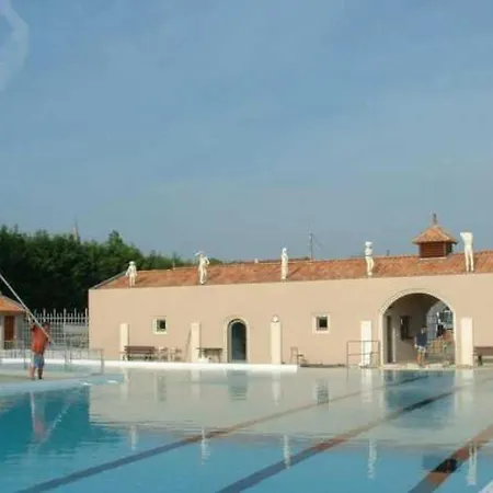 Zecamping 3 Etoiles Animaux Acceptes Tennis Piscine Kemp