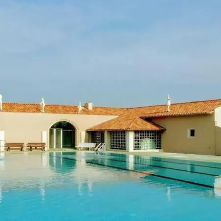 Camping Zecamping 3 étoiles Animaux Acceptés Tennis Piscine 3*