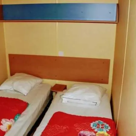 3 Etoiles - Piscine - Eeefag Campsite