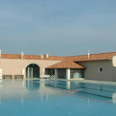 Campsite 3 Etoiles - Piscine - Eeefag *