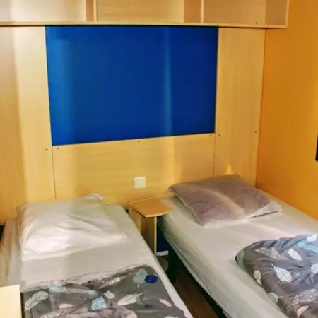 Camping Zecamping 3 étoiles Animaux Acceptés Tennis Piscine