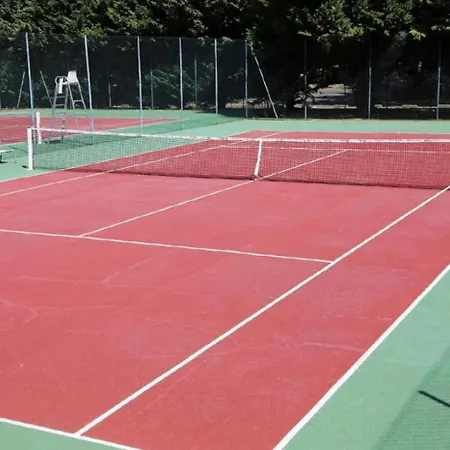 Kemp Zecamping 3 Etoiles Animaux Acceptes Tennis Piscine